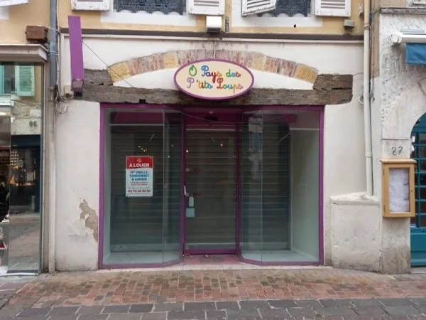 Local commercial 66 m²
