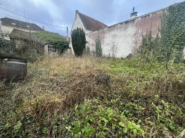 A 20 Minutes de MEAUX-10 Minutes de la gare à pieds de CROUY SUR
