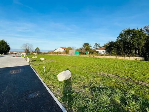 Terrain 440 m²