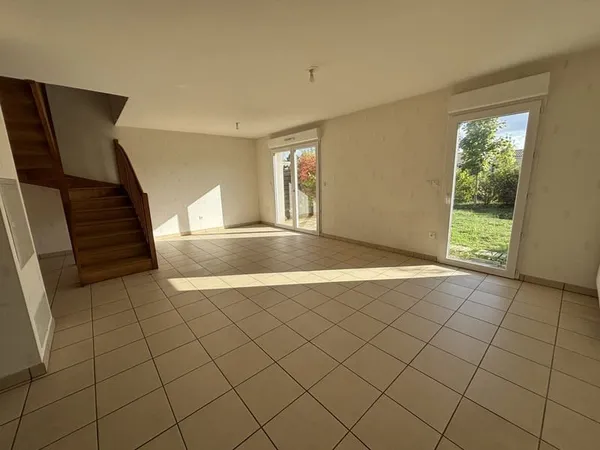 MAISON T4 - POITIERS