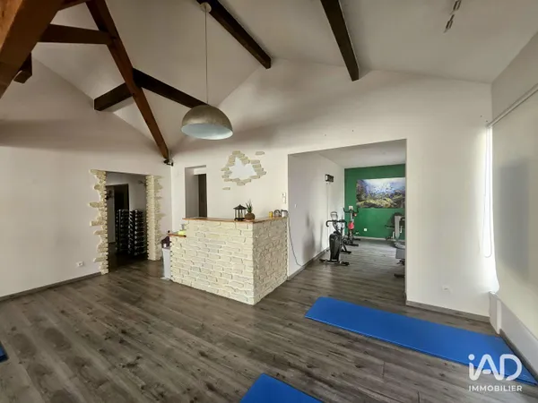 Local commercial 160 m²