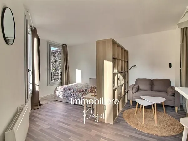 Location Studio meublé 25 m² -coin nuit séparé - Marseille 1er - Quartier Colbert