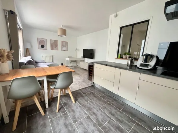 T2 - 42m² - Meublé & Rénové - Nantes Centre Talensac