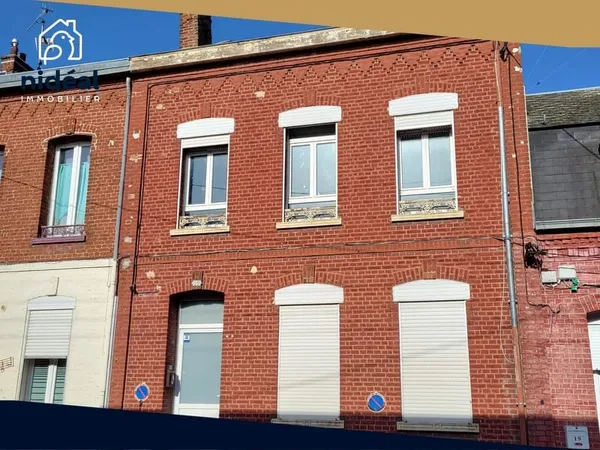Maison de ville avec beaux volumes et jardin, CAUDRY