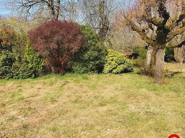 Terrain 577 m²