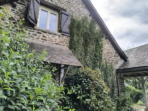 Très bel enclos pour amoureux de la campagne limitrophe vill