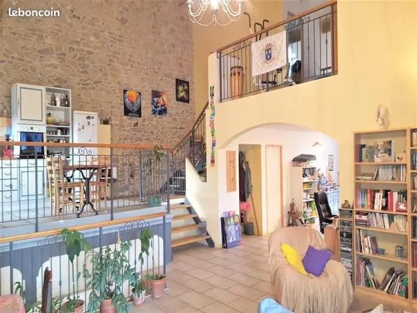 Appartement 19 pièces 504 m²