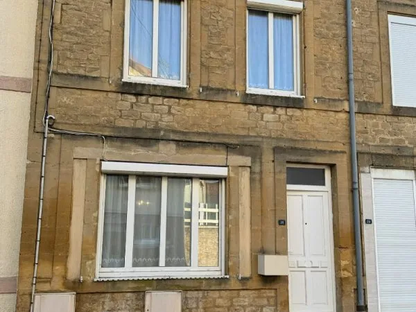 Maison de village de 104 m2 SH avec jardin à Vivier au Court