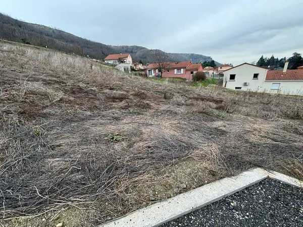 Terrain Libre constructeur sur Perrier, 512m² viabilisé