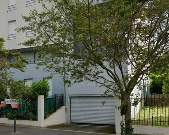 Parking/box Cergy
