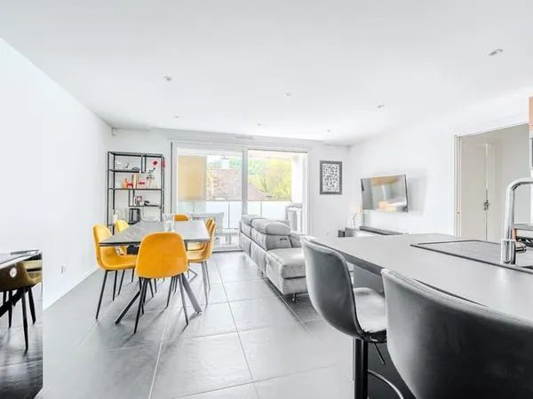 Magnifique appartement 4 pièces récent avec terrasse et pres