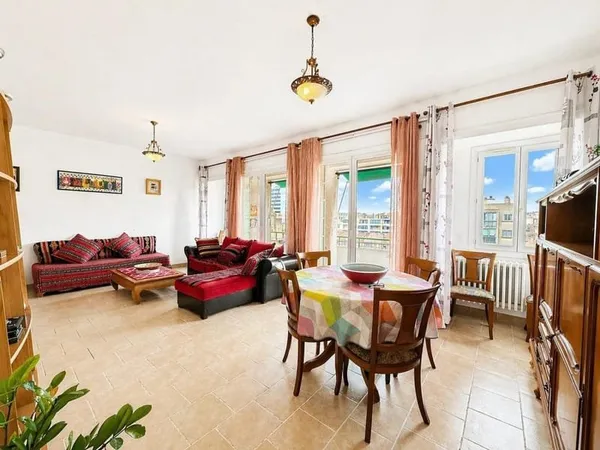 Appartement T3 lumineux de 75 m² situé à Marseille