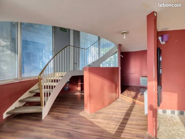 Local commercial 38 m² PUTEAUX