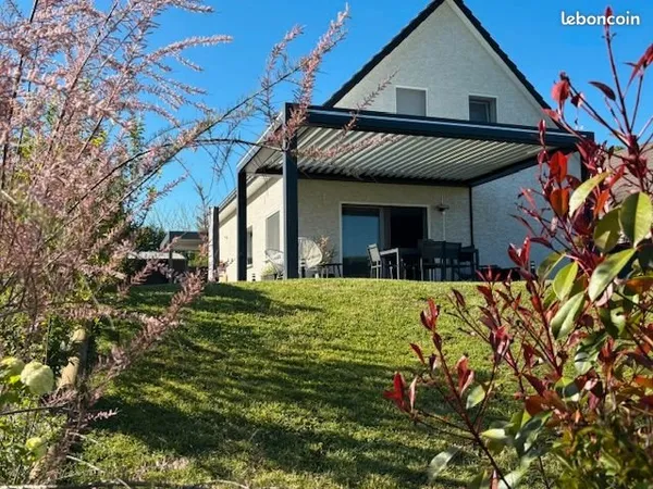 Maison individuelle 5 pièces - 120 m² - Terrain 575 m² - Byans-sur-Doubs 25320