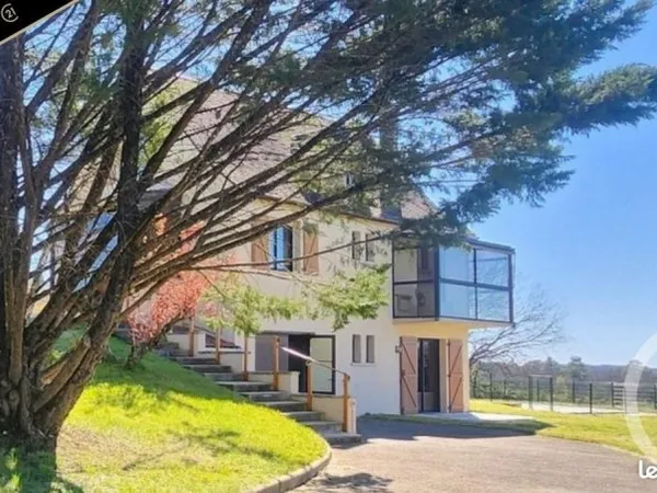 Maison 8 pièces 149 m²