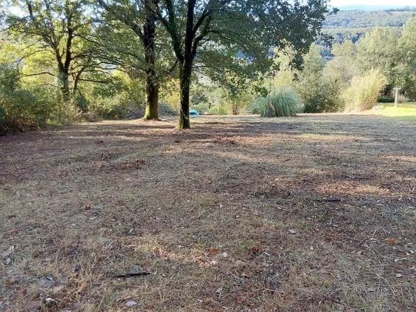 Terrain constructible