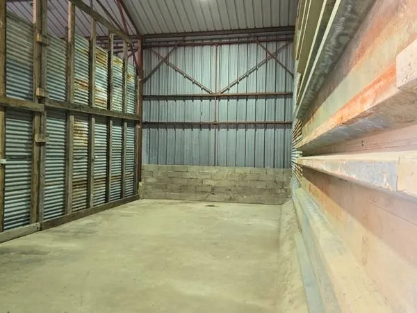 Local d’activité et entrepôt Location Coclois 1p 50m² 150€