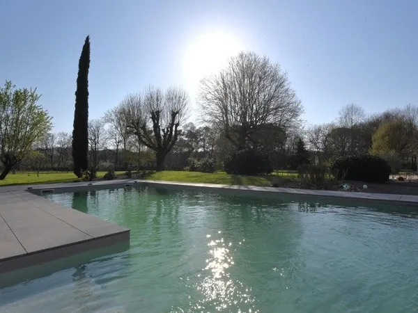PROPRIÉTÉ DE PRESTIGE AUX PORTES DE TOULOUSE ENTIÈREMENT RÉNOVÉ AVEC PISCINE ET DÉPENDANCES D'EXCEPT