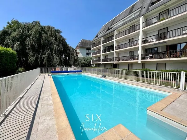 EXCLUSIVITE - DUPLEX DANS UNE RESIDENCE AVEC PISCINE PROCHE CENT