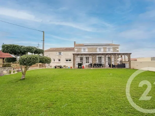Maison 10 pièces 190 m²