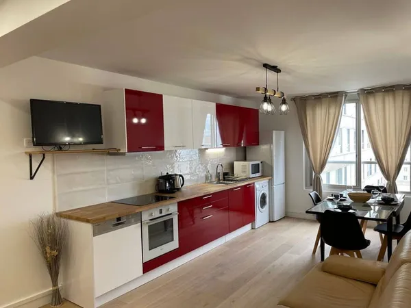 Appartement 5 pièces 12 m²