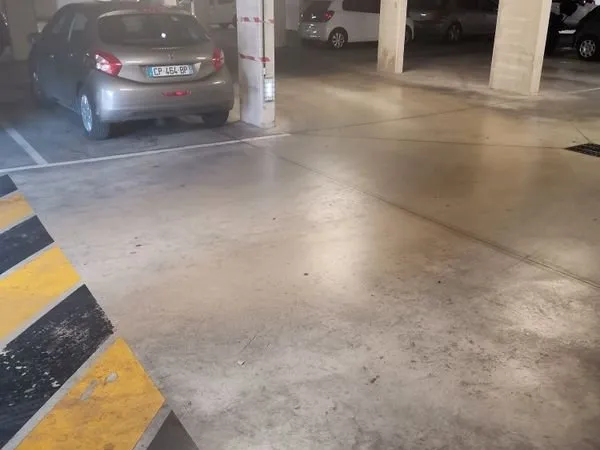 Parking double boxable- 3 Lucs