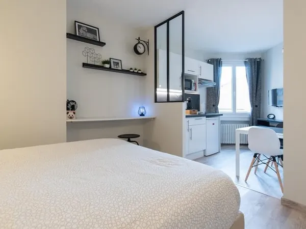 Joli studio de 20 m² - calme - donnant sur cour - Lyon 7