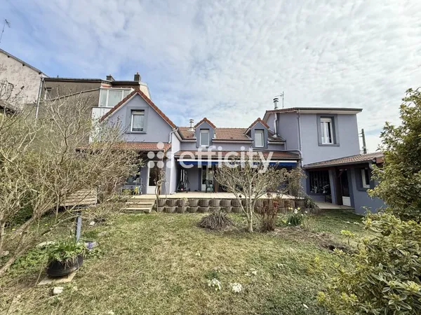 Maison 6 pièces 139 m²