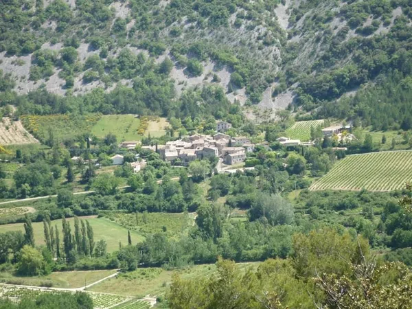 No463 - La petite maison dans la vallée