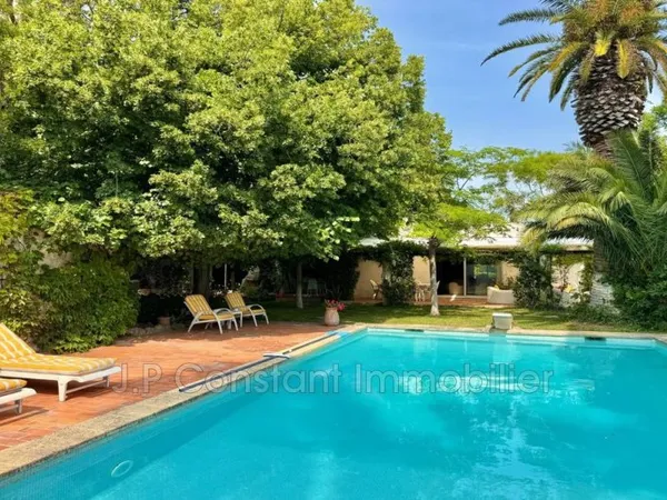 Villa 6 pièces 260 m²