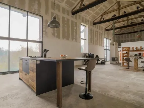 Maison 7 pièces 250 m²
