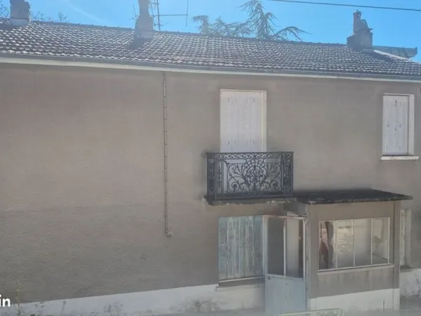 Maison sur terrain 2300 m2
