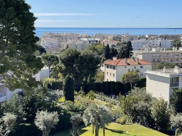Antibes résidentiel " secteur Badine " Vendu