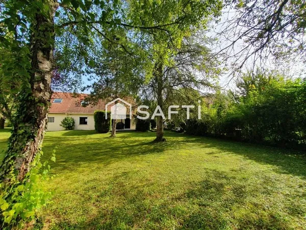 Belle maison au coeur du village préservé de Nanteau sur Essonne