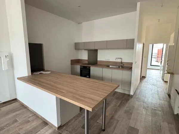 Appartement . 2 pièces . 69m²