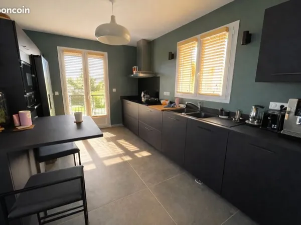 Maison familiale avec vue imprenable, Secteur privilégié