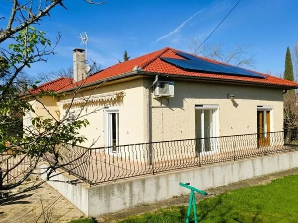 Elégante maison de plain-pied dans environnement privilégié