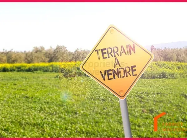 Terrain constructible 1131 m² - Secteur calme - Façade 29 m - Penin (62127)