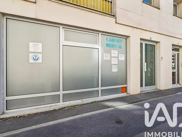 Local professionnel 76 m²