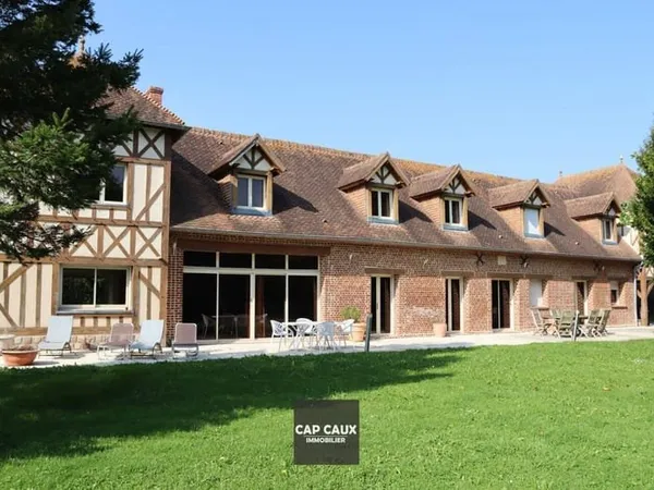 Maison 9 pièces 298 m²
