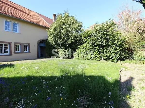 Propriété 9 pièces 139 m²