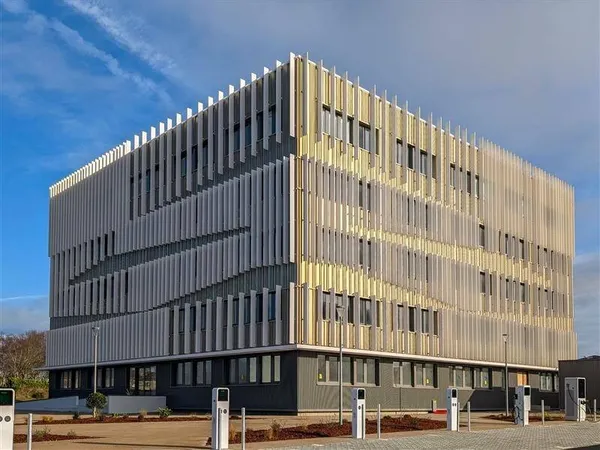 Bureau 1025 m²