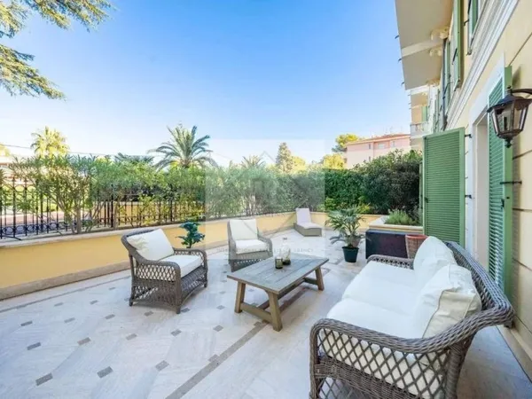 Appartement 3 pièces 103 m²