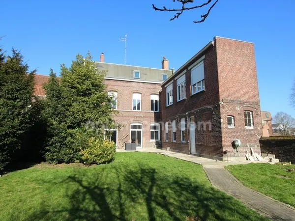 Lannoy limite Hem - Rare maison de maître 430 m2 habitables 12 pièces