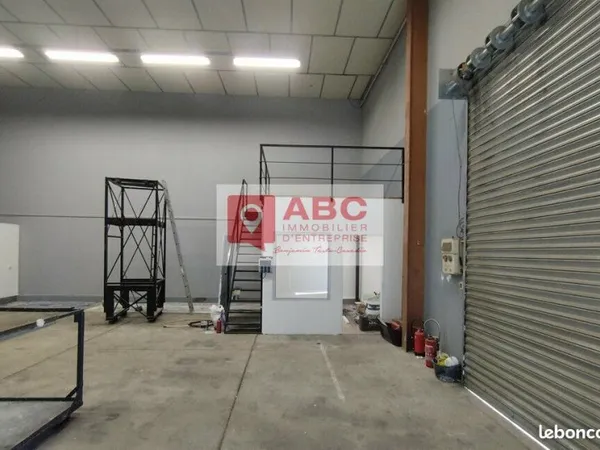 LOCAL D'ACTIVITE 395 m² VENDARGUES