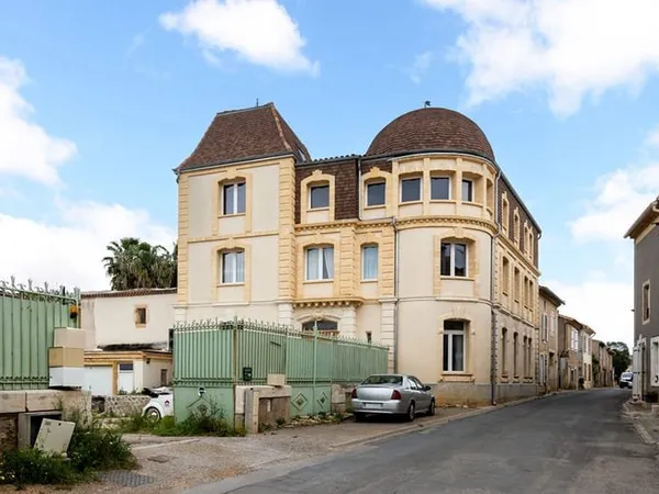 Maison 12 pièces 483 m²