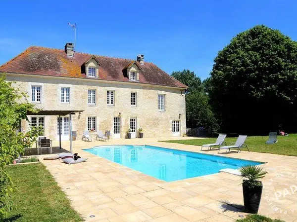 Maison 11 pièces 301 m²