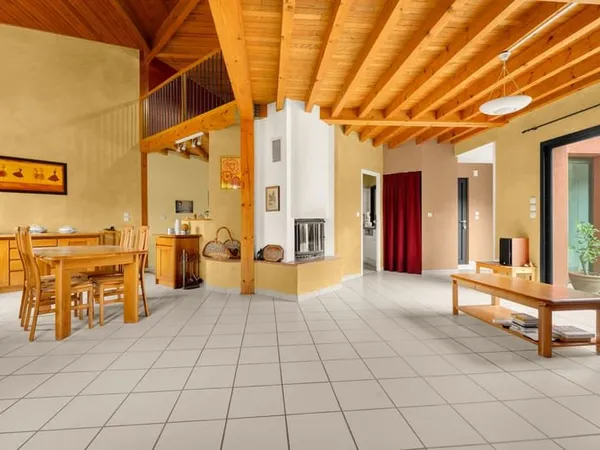 Maison 4 chambres - 150m2 Volumes remarquables - Jardin arboré - Calme absolu - À 15 min de Toulouse