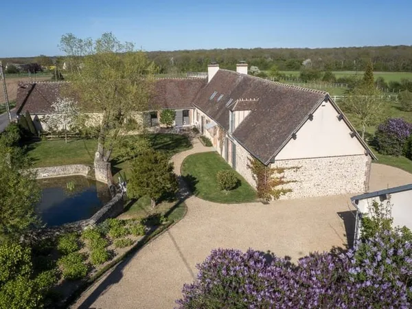 Maison 7 pièces 237 m²