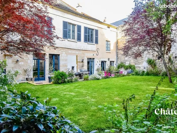 Maison 9 pièces 359 m²
